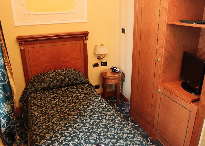 Dei Consoli Vaticano Otel Roma